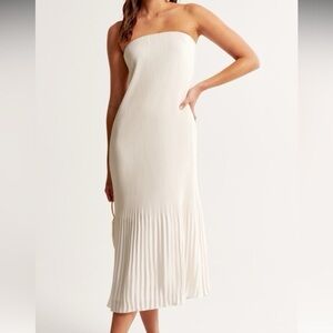 Abercrombie & Fitch Cream Pleated Strapless Sheath Dress Ecru